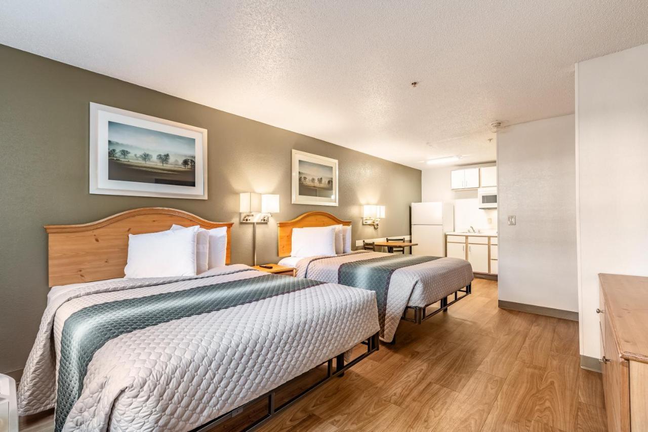 Hometowne Studios By Red Roof Atlanta Ne - Peachtree Corners Norcross Extérieur photo