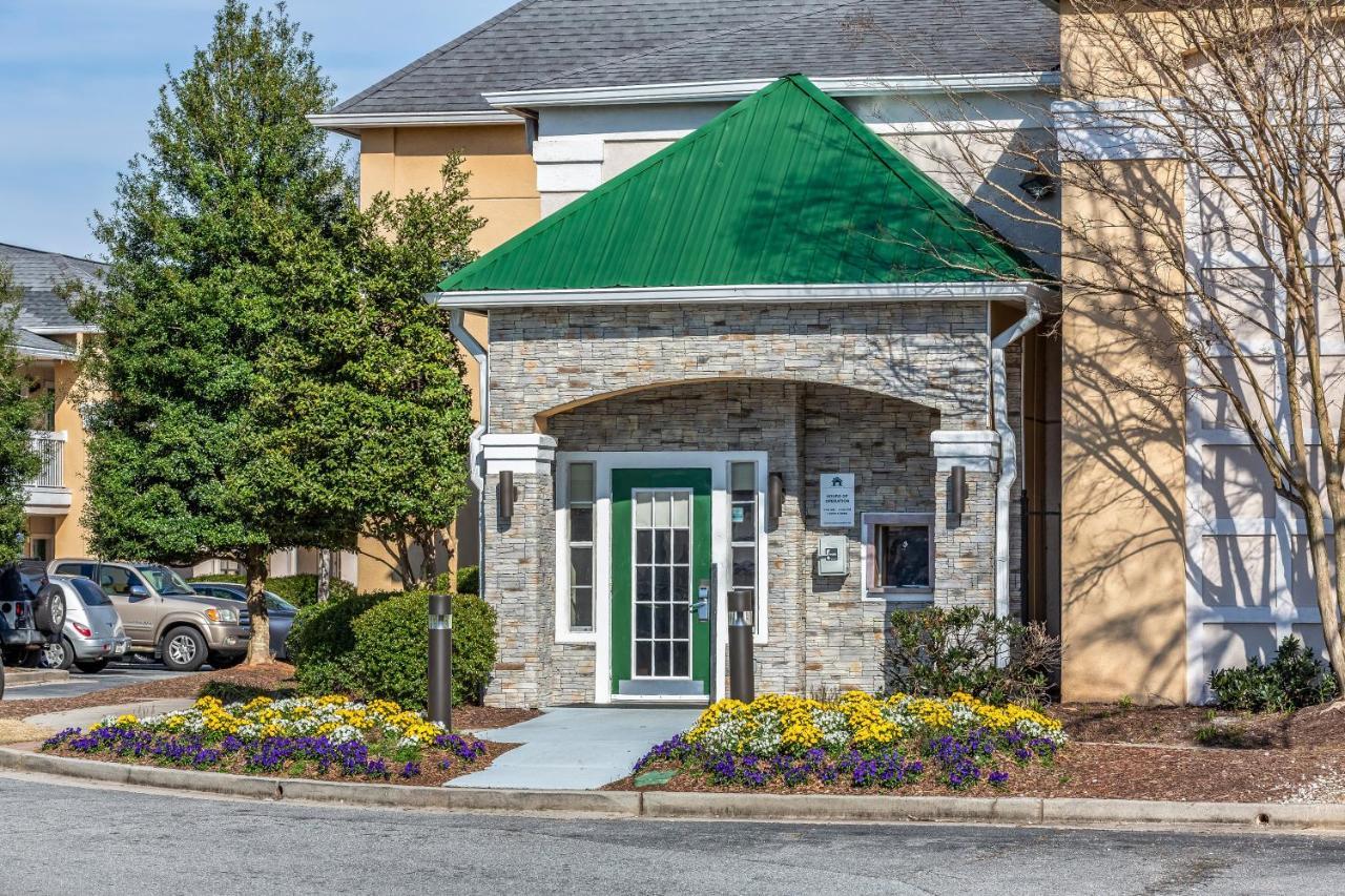 Hometowne Studios By Red Roof Atlanta Ne - Peachtree Corners Norcross Extérieur photo